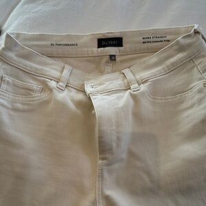 DL1961 Mara Straight Light Beige Jeans